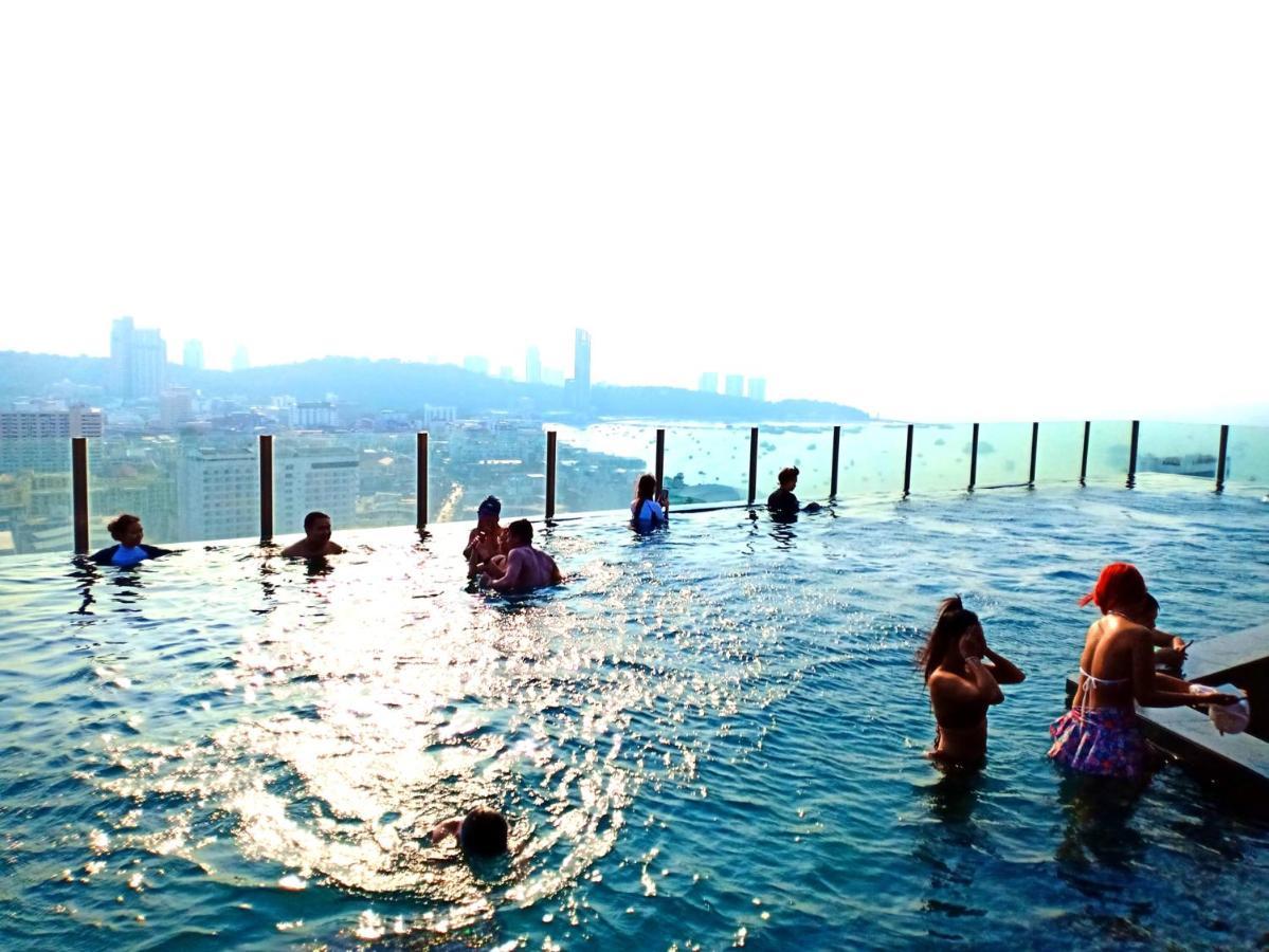 The Base Horizon Central Pattaya Exterior foto