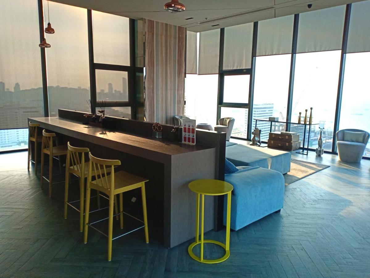 The Base Horizon Central Pattaya Exterior foto