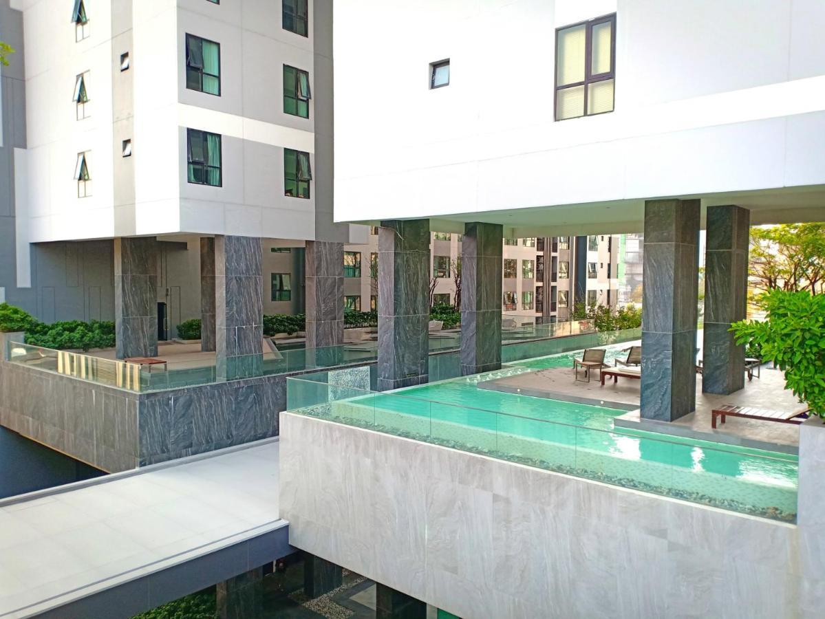 The Base Horizon Central Pattaya Exterior foto