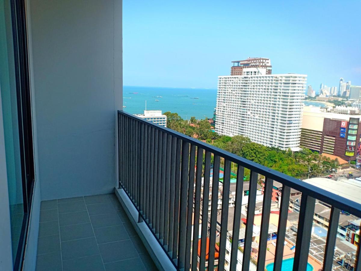 The Base Horizon Central Pattaya Exterior foto
